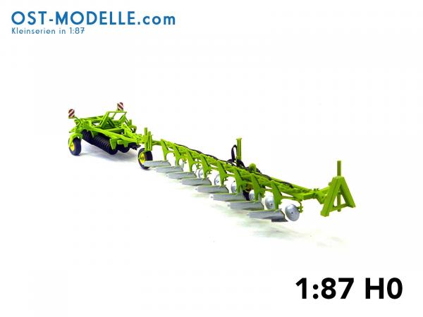 Aufsattelbeetpflug Fortschritt B550 Transportstellung grün neu